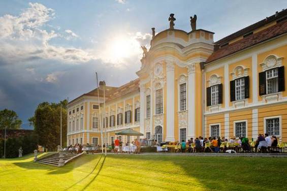 Seitlicher Blick auf Schloss Schlielleiten